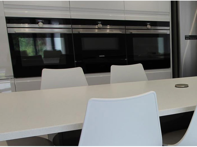 Genuine Offers on Luxury Kitchens