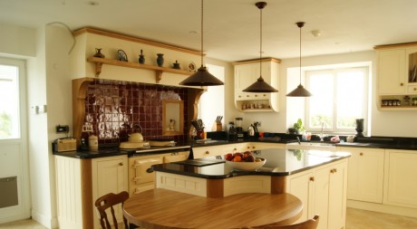 Bespoke Kitchens – Why choose Fine Finish Furniture?