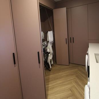 Utility Room – Stanton Grained Pink 3